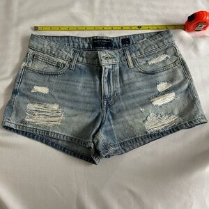 Almost New Lucky Brand Women's Distressed Denim Jean Shorts - Size 6 /28